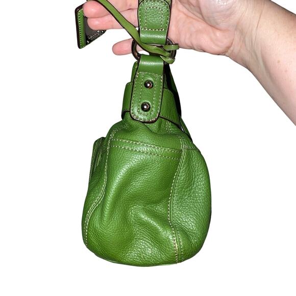 Tignanello Green Pebbled Leather Shoulder Bag Buckle Detail east west handbag - Picture 4 of 11
